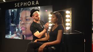 Explore our unrivaled selection of makeup, skin care, fragrance and more from classic and emerging brands. Douglas Konkurrenz Sephora Startet Am Deutschen Markt W V