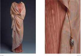 A pair of fortuny fabric cushions in the glicine pattern, with bias silk edging and gold silk backing, the pattern, a 17th century italian design with wisteria backing features light blue wool fabric with brus. De Osma G Mariano Fortuny His Life And Work Osma Guillermo De Amazon De Bucher