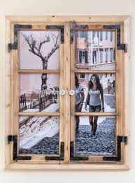 Klaus Dannerbauer Bilderrahmen Aus Alten Holzfenster Alte Holzfenster Alte Fenster Dekorieren Alte Fenster Ideen