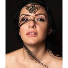 Kara Silver's Instagram, Twitter & Facebook