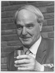 Errin Hussey (@Archivist_Errin)