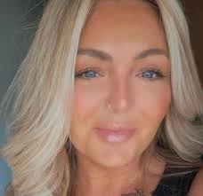 Treats cafe and wine bar Don't forget the amazing Lucia playing tonight at  Treats Old Market street, walk ins welcome What a way to start of the  festive celebrations🎄⭐️ Serving festive food