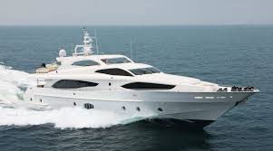 Butinahcharters Luxury Yacht Service Provider Company At Abudhabi Uae Boat Yacht Charter Yacht Rental