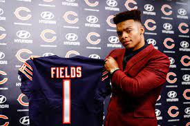 Latest on chicago bears quarterback justin fields including news, stats, videos, highlights and more on espn. Bears Justin Fields I Expect Myself To Be A Franchise Qb Chicago Sun Times
