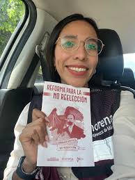 Azalea Huitrón Ramírez added a...