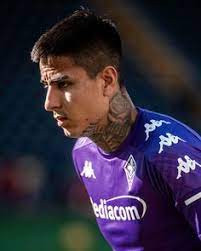 He plays as a defensive midfielder for the italian club bologna. 9 Erick Pulgar Ideas In 2021 Mens Tshirts Mens Tops Sports
