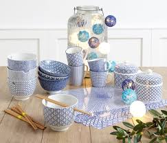 Vaisselle Bleue Graphique Centrakor Vaisselle Bleue Vaisselle Art De La Table