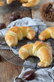 Maronikipferl Aus Germteig Rezept Sweets Lifestyle Rezept Rezepte Lebensmittel Essen Lecker