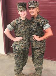 Hermoso Par De Soldados Military Women Army Women Military Girl