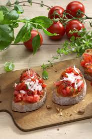 Italienisches Bruschetta Mit Tomaten Rezept Bruschetta Mit Tomaten Italienische Vorspeisen Bruschetta
