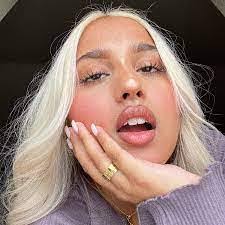 Lela Paul's Instagram, Twitter & Facebook