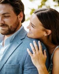 Albert Middleton's Instagram, Twitter & Facebook