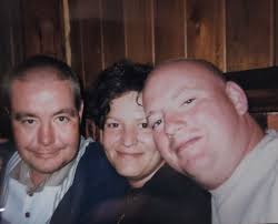 Hi, I'm trying to track down the woman in the middle and the gentleman