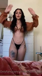 Almondmilkhunni 02 10 2020 let s celebrate xxx onlyfans porn