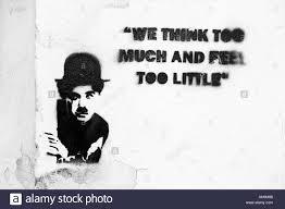 Dabei geht es meist ums filmgeschäft oder um humor und die kunst, leute zum lachen zu bringen. Sir Charles Spencer Chaplin Stockfotos Und Bilder Kaufen Alamy