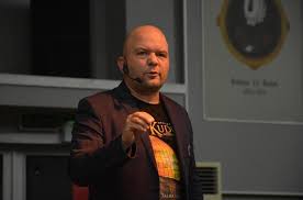 Uğurluel tarafından kaleme alınan dinlerin başkenti kudüs eski şehir kitabında, etkileyici fotoğraf kareleri ve harita üzerinden onlarca medeniyetin iç içe yaşadığı şehir olan kudüs bilinen ve bilinmeyen yönleriyle anlatılıyor. Talha Ugurluel In Kudus Konferansina Manisa Da Yogun Ilgi Manisa Haberleri