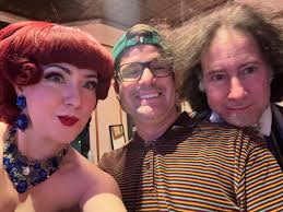 It's been a very special run at the @thetriadnyc I have meet so many lovely  people and @mark.ettinger and I really found a fun grove with the shows.  New friends as far