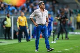 He is the current manager of grêmio. Apos Reuniao Diretoria Do Gremio Demite Renato Gaucho Banda B