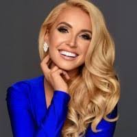 Alissa Carpenter's Instagram, Twitter & Facebook