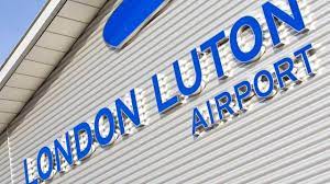 London luton airport (ltn) is a small international airport located 1.7 miles from london. London Luton Airport Flughafen Visitlondon Com