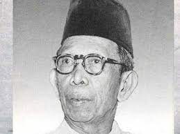 Cipto mangoenkoesoemo dan douwes dekker merasakan kawan seperjuangannya diperlakukan waktu pemerintah jepang membentuk pusat tenaga rakyat (putera) dalam tahun 1943, ki hajar dewantara duduk sebagai salah seorang. 4 Fakta Teladan Sosok Ki Hajar Dewantara News Liputan6 Com