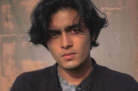 Iya, artis siapa itu ya yang main dari jendela smp, katanya. Konsumsi Sabu Demi Badan Kurus Begini Penuturan Renald Ramadhan Pada Polisi