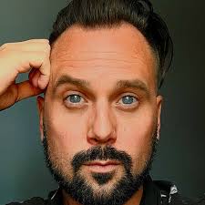 Ryan Johnston: Screenwriter, producer and acto…