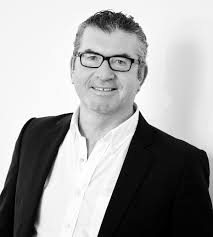 Das Team von Active International