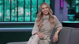 Such as png, jpg, animated gifs, pic art, symbol, blackandwhite, pic, etc. Bachelorette 2021 Alles Zu Dina Rossi Und Den Kandidaten Blick
