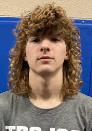 Chambersburg roundup: Wrestlers bow to CV, 37-27