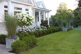 Get our list of 35 simple landscaping ideas for budget and low maintenance to get started. 75 Beautiful Front Yard Landscaping Pictures Ideas Houzz