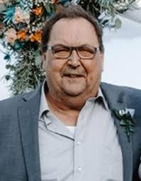 Florence Neff's Instagram, Twitter & Facebook