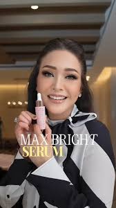 Rahasia kulit wajah cerah, sehat dan flawless bunda @maiaestiantyreal ada  di serum pencerah wajah yang satu ini ..."KAYARU Mest Max Bright Serum",  Yuuukk buruan di order agar kulit wajah juga cepat ...