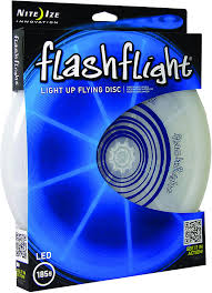 Amazon Com Nite Ize Flashflight Led Light Up Flying Disc Glow In The Dark For Night Games Ultimate Frisbee Sports Outdoors