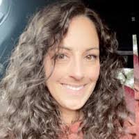 Jennifer Darling's Instagram, Twitter & Facebook