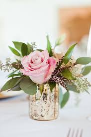 Minimalist Posh Gold And White Wedding Flower Arrangements Center Pieces Small Flower Arrangements Flower Centerpieces