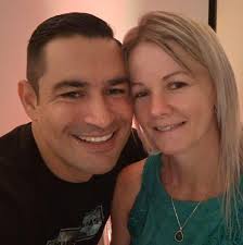 ALAN RUSCHEL FOI EXPULSO APÓS DAR SOCO NA CARA EM TORCEDOR QUE INVADIU E  FOI EM DIREÇÃO A ENNER VALÊNCIA! 👀😱 Um homem identificado com o  Internacional foi ao gramado do Jaconi