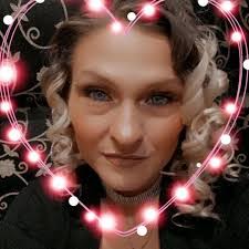 Michelle Wannamaker's Instagram, Twitter & Facebook