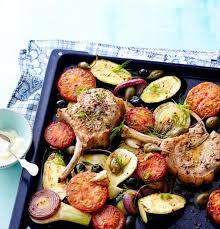 Schweinekoteletts Mit Ofengemuse Rezept In 2020 Mit Bildern Rezepte Kotelett Rezept Schweinekotelett
