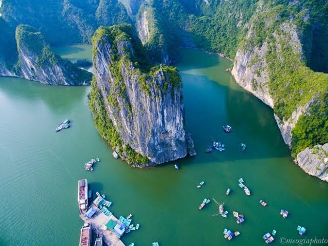 View Panorama toàn cảnh Vịnh Hạ Long từ tầng cao