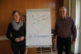 Sie können katholisch heiraten, müssen dann aber versprechen, dass sie ihre kinder katholisch taufen lassen. Konfessionsverbindende Ehe