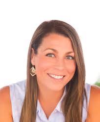 Amy Cronan's Instagram, Twitter & Facebook