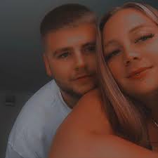 Am looking for recommendations for someone to takeaway some garden waste  and old household items. Can send photos. Looking for reasonably priced  please :)