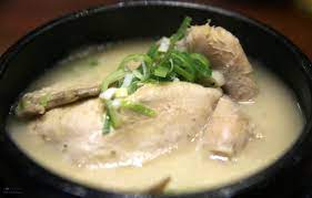Samgyetang soup is special even more because the chicken cavity filled with a mixture of sticky rice or sweet glutinous. Samgyetang Simple English Wikipedia The Free Encyclopedia