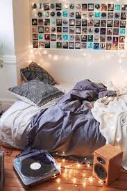 Traditional couple room ideas are the best choice if you are not sure to do. Cute Bedroom Ideas Tumblr Audrey Hepburn Doll News