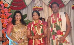 The Popular Tollywood Actress Of 90 S Sanghavi Wedded An It Businessman N Venkatesh Today Watch Mo South Indian Actress Indian Actresses Actresses