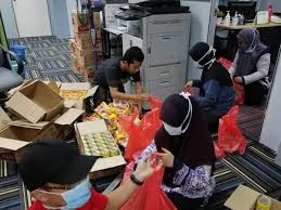 Yapeim sumbang rm20,531.00 kepada pelajar b40 usim. Usim Sedia Makanan Percuma Kepada Pelajar