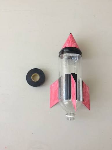 Pressure Bottle Rocket | DIY for Beginners | KiwiCo