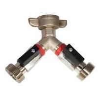 Raccord avec double filetage