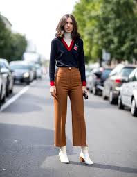 Bottines Blanches 50 Photos Street Style Pour Savoir Comment Porter Les Bottines Blanches Elle Idees De Mode Bottines Blanches Fashion Week